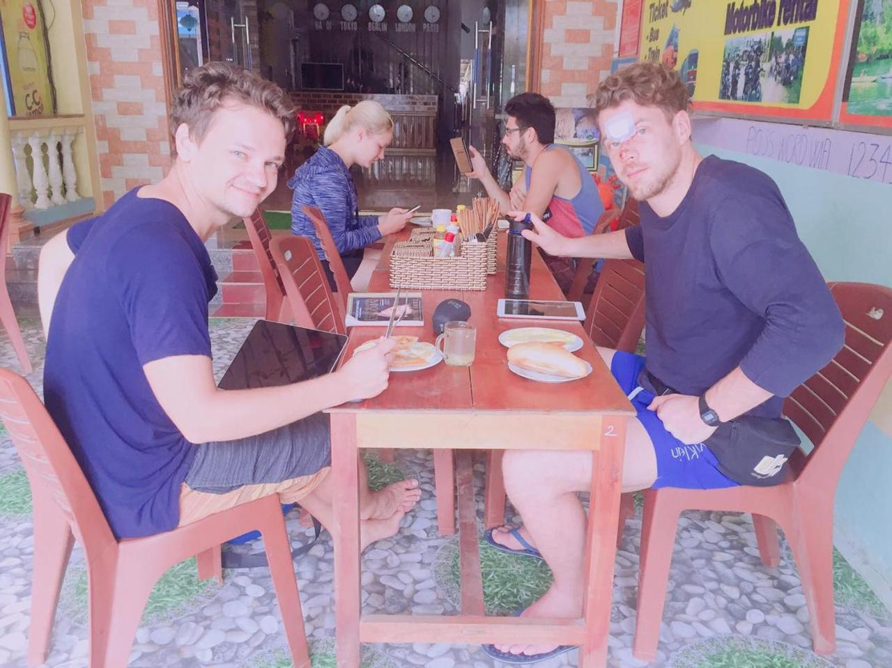 Thien Phu Hostel Phong Nha Eksteriør bilde